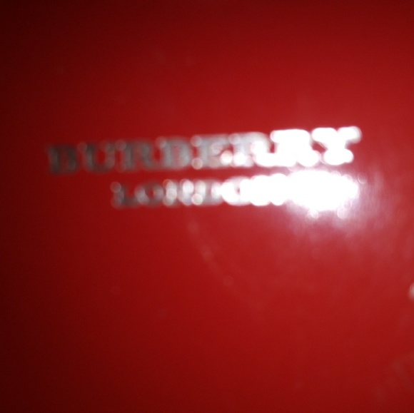 BURBERRY CLUTCH - Picture 3 of 5